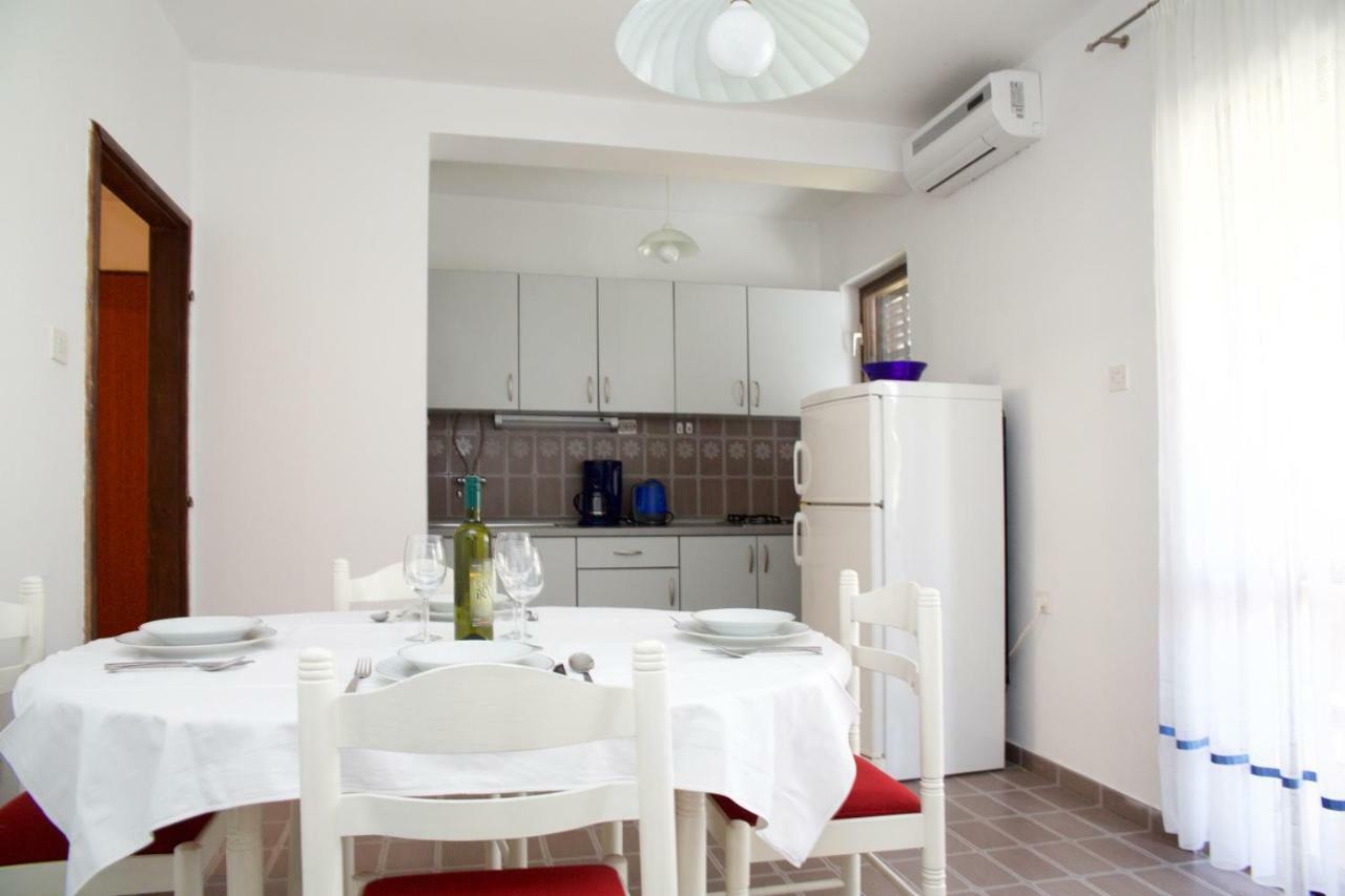 סבטי פיליפ אי ג'קוב Apartments Fjaka מראה חיצוני תמונה