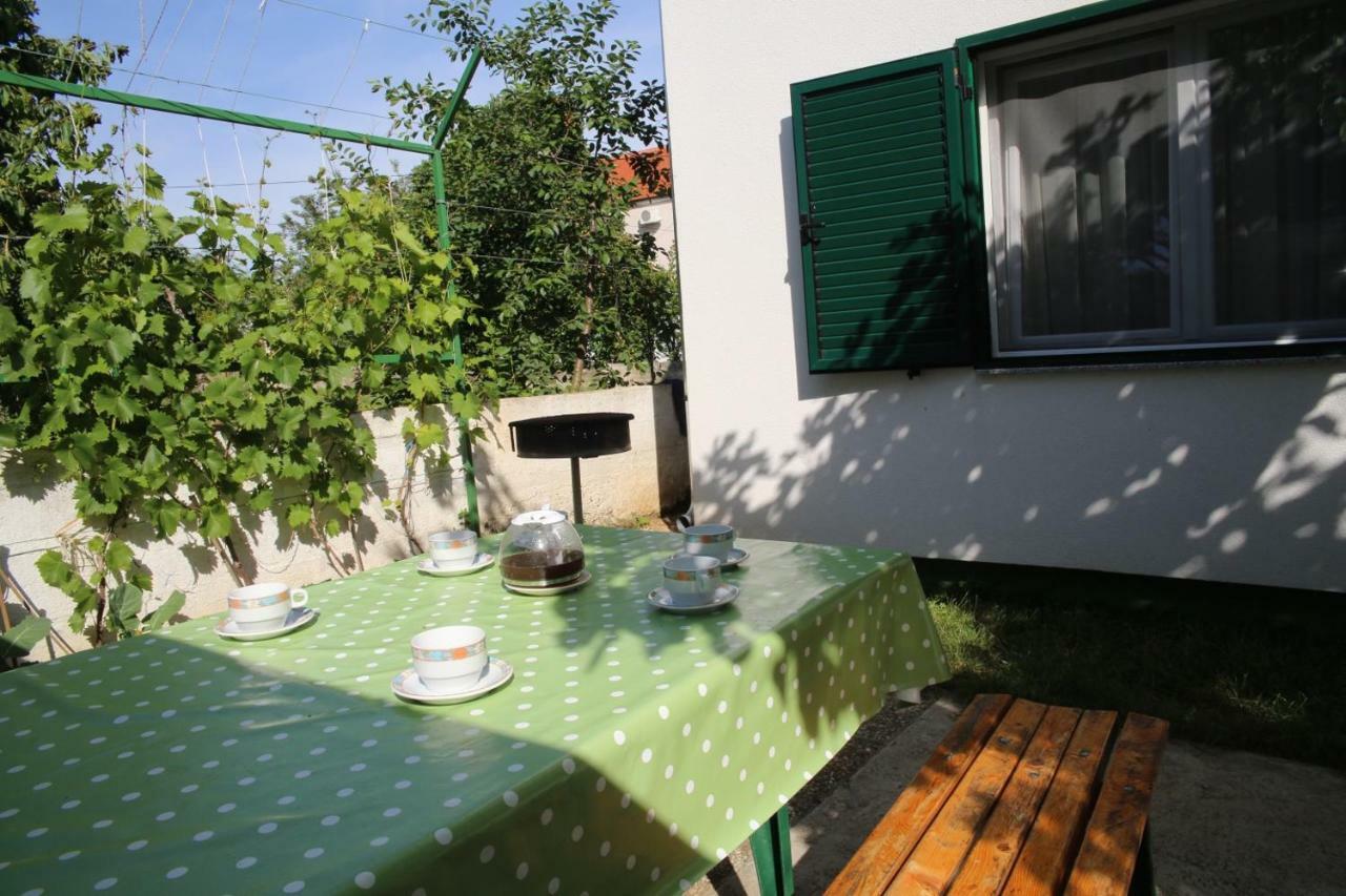 סבטי פיליפ אי ג'קוב Apartments Fjaka מראה חיצוני תמונה