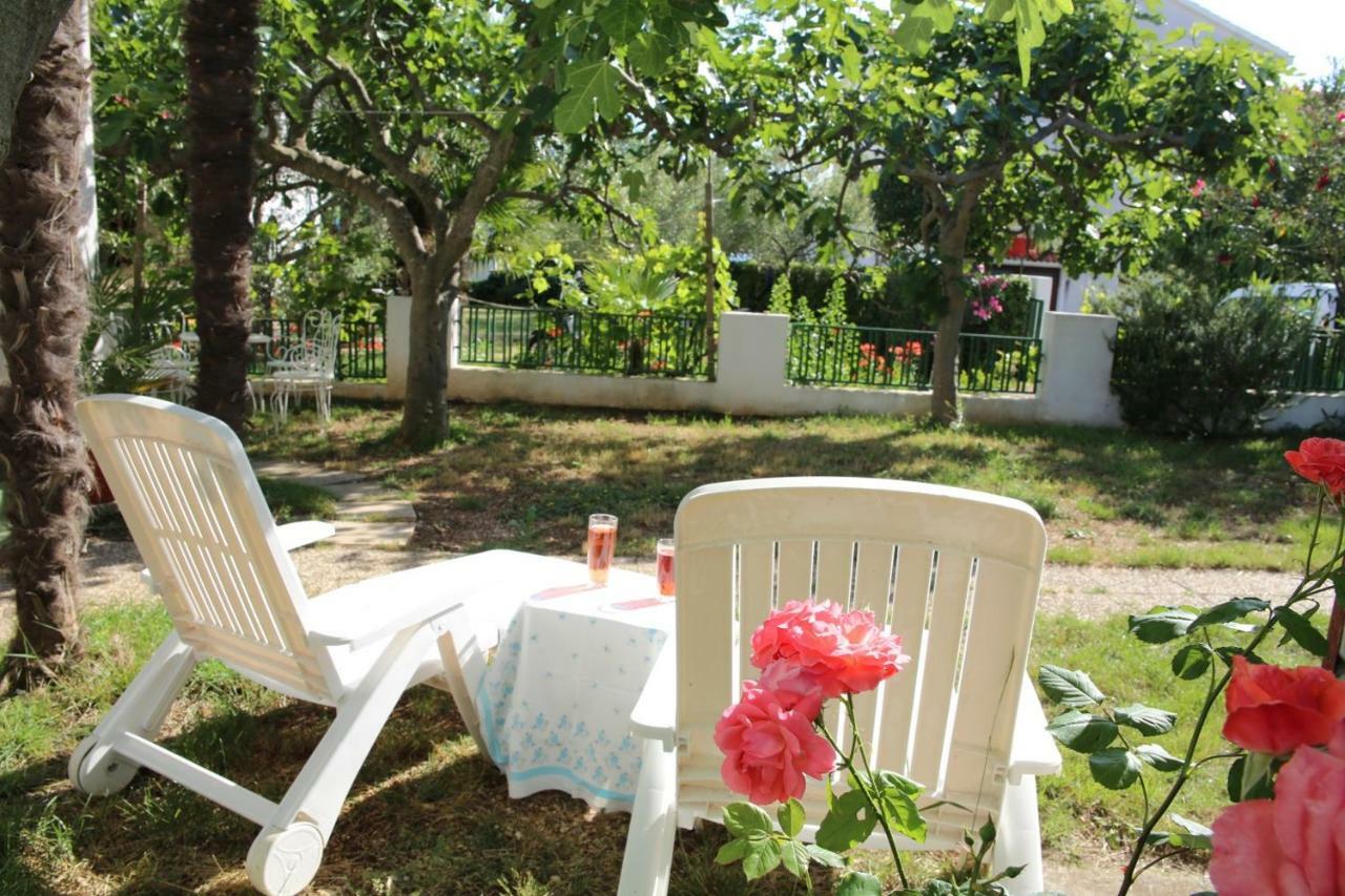 סבטי פיליפ אי ג'קוב Apartments Fjaka מראה חיצוני תמונה