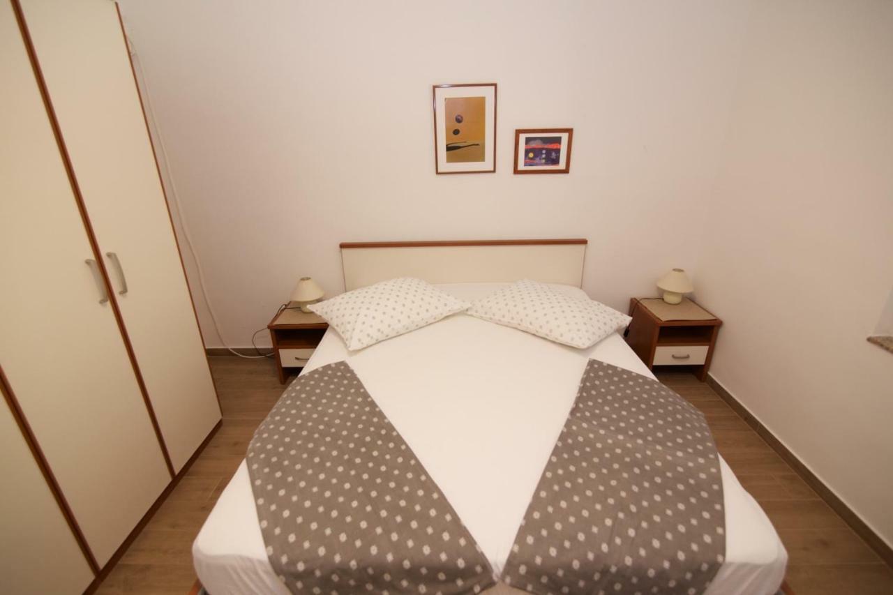 סבטי פיליפ אי ג'קוב Apartments Fjaka מראה חיצוני תמונה