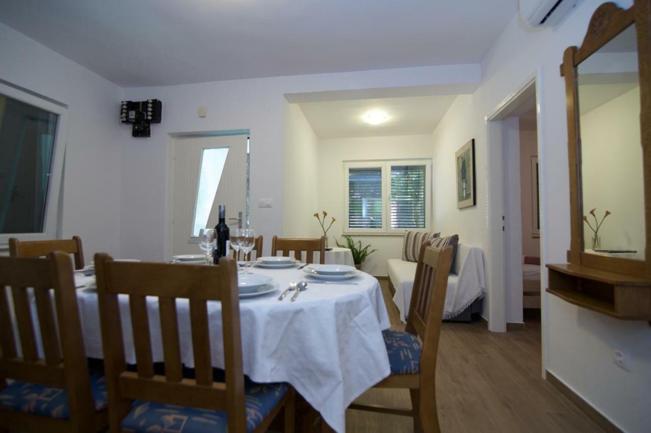 סבטי פיליפ אי ג'קוב Apartments Fjaka מראה חיצוני תמונה