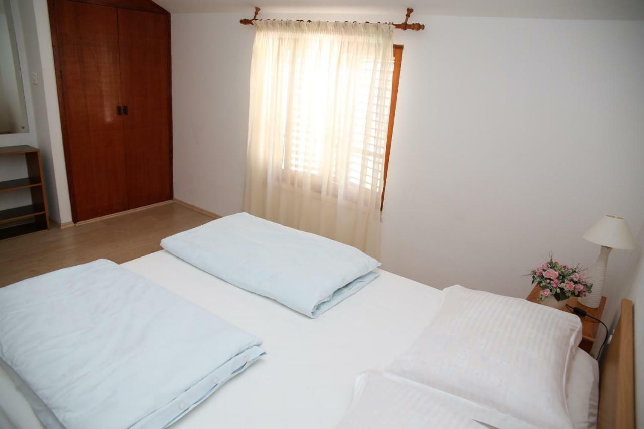 סבטי פיליפ אי ג'קוב Apartments Fjaka מראה חיצוני תמונה